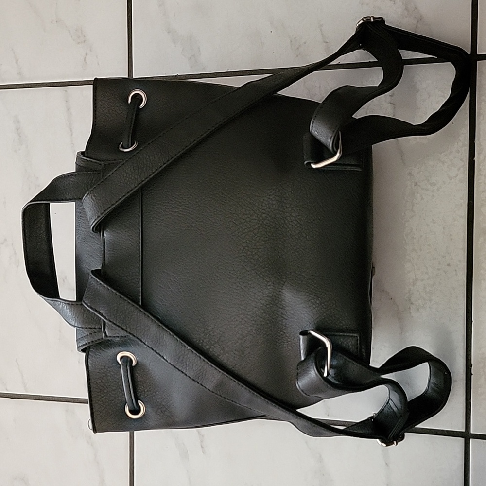 LOUME BACKPACK - Picture 4 of 7
